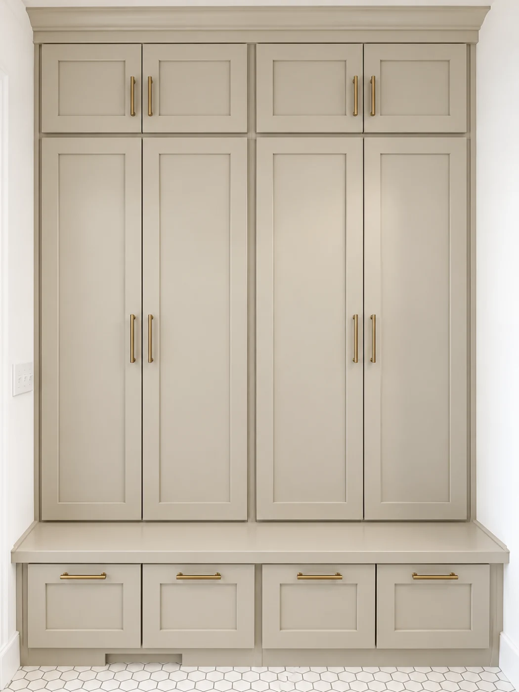 Full-height locker unit